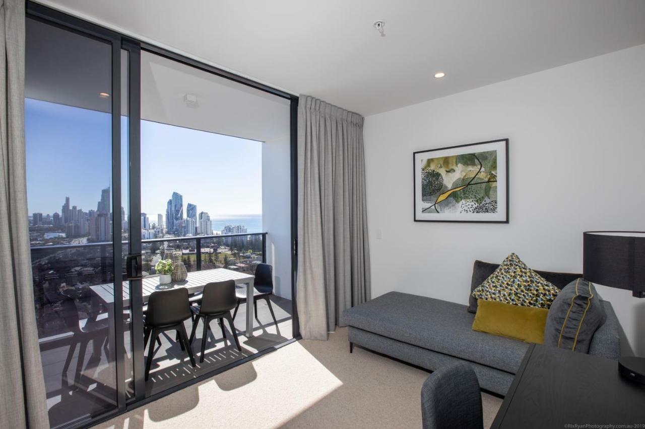 Qube Broadbeach Guldkusten Exteriör bild